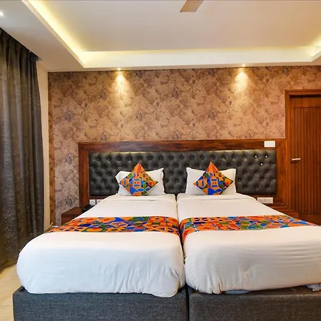 FabHotel Golden Evana